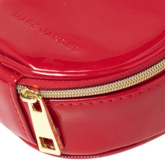 Marc Jacobs Red Crossbody Bag with Smooth Leather and Gold Zipper - Picture 10 of 10
